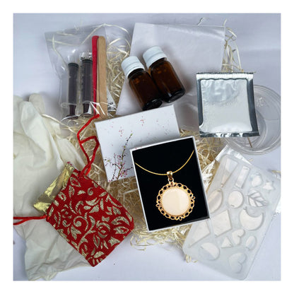 Golden Round Exclusive Pendant with Breastmilk Jewelry Kit