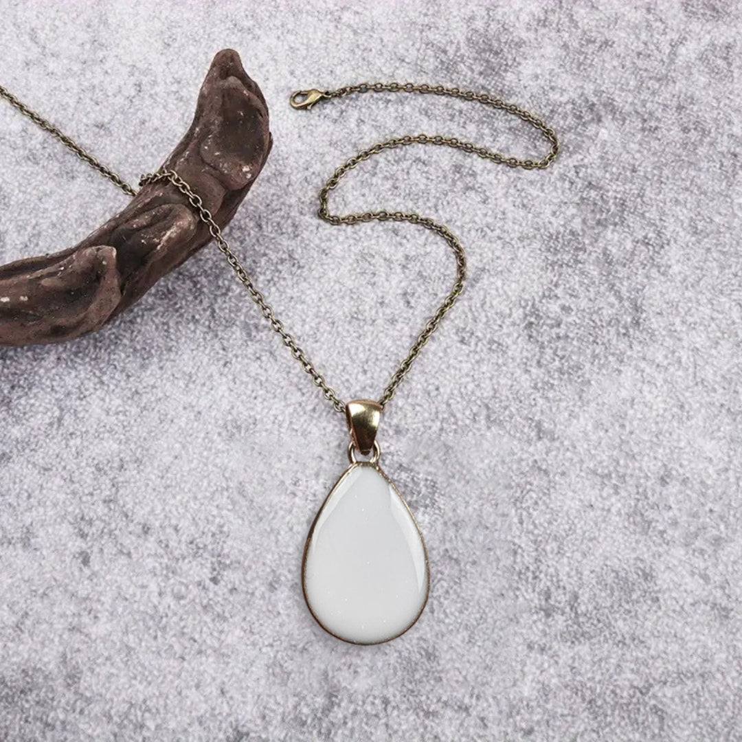 Vintage Posh Water Drop Pendant with Breastmilk Jewelry Kit